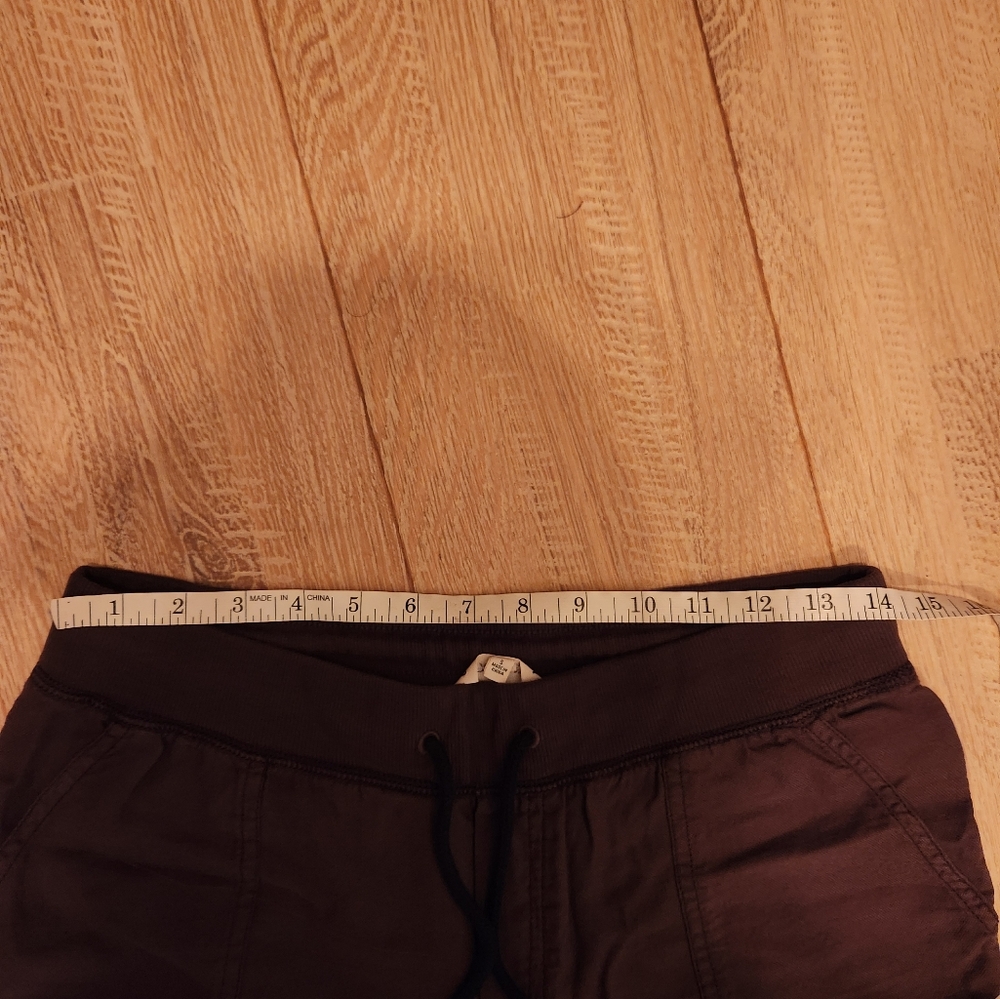 Aritzia green jogging pant - Picture 6 of 6